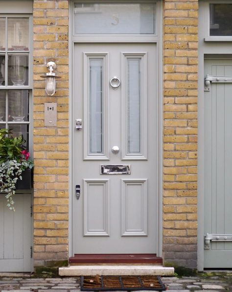 Painted Gates, Victorian Front Door, Victorian Front Doors, Georgian Doors, British Homes, Traditional Front Doors, Metal Front Door, Front Door Styles, Victorian Door