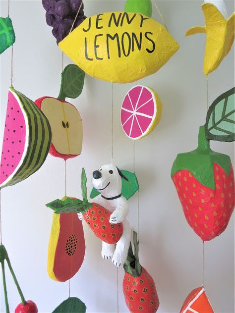 Paper Mache Party Decorations, Paper Mache Fruit, Papier Mache Ideas, Papier Mache Art Ideas, Diy Paper Gifts, Papier Mache Art, Paper Mache Wall Art, Paper Mache Projects, Paper Toys Template