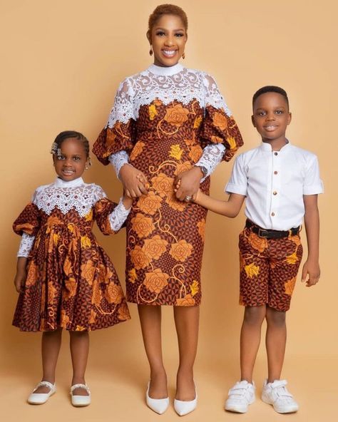 Mom And Daughter Dresses, Mom And Son Matching, African Kids Clothes, Mommy Daughter Outfits, Noble Lady, Mom And Son, African Dresses For Kids, Short African Dresses