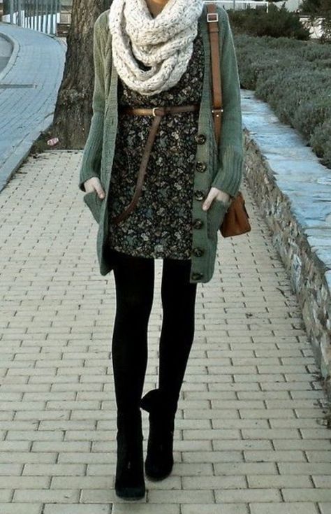 Skirt Outfits Fall, How To Wear Leggings, Outfits Dressy, Dressy Casual Outfits, Winter Skirt Outfit, Workout Fashion, Chique Outfits, Rock Outfit, Dresses Casual Winter