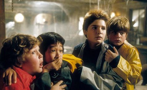 Los Goonies, 1980s Films, Random Inspiration, Fav Movies, Lights Camera Action, Goonies, 80s Movies, Story Characters, Silver Screen