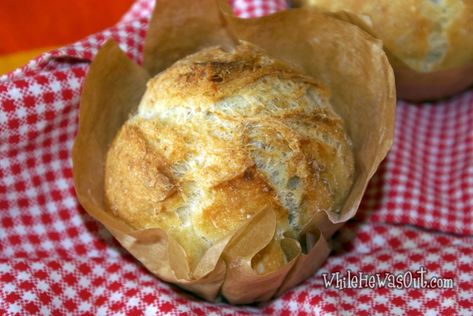 Artisan Bread Recipes, Muffin Tin Recipes, Mini Loaf, Bread Loaf, No Knead Bread, Bread Board, Bread Cake, Artisan Bread, Bread Rolls