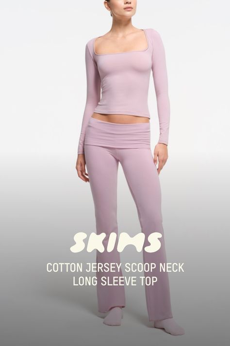 Another SKIMS tee that can’t be topped. Featuring a wide scoop neckline and long sleeves, this must-have style is designed in the softest Cotton Jersey fabric that made our viral tee so popular. Fits true to size. XXS-XL 2X-4X Length 19" 21" | SKIMS Scoop Neck Long Sleeve Top | Pink | Medium | Cotton Jersey Dream Clothes Plus Size, Bra Calculator, Personal Things, Amazon Clothes, Clothing Pieces, Makeup Clothes, Fits Clothes, Cotton Jersey Fabric, Scoop Neck Long Sleeve