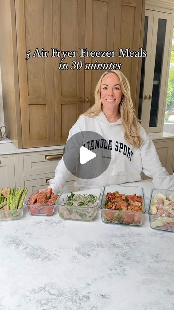 Emily Norris on Instagram: "Meal prep for the win! 🙌🏻 Dinners are the bane of my life as a busy mum so here’s how I make 5 Air Fryer freezer meals in 30 minutes. These can be stored in your fridge or freezer and thawed the day that you need them.   All the recipes are in the comments as it was too long👇🏼   #mealprep #batchcook #freezermeals #dumpbags" Freezer To Air Fryer Meals, Air Fryer Freezer Meal Prep, Freezer Meals For Air Fryer, Asian Freezer Meals, Air Fryer Freezer Meals, Frozen Meal Prep Ideas, Airfryer Meal Prep, Frozen Meal Prep, Meal Prep Freezer Meals