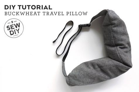 Sewing Bags Diy, Travel Pillow Diy, Neck Pillow Pattern, Travel Pillow Pattern, Diy Bags No Sew, Elegant Pillow, Sac Diy, Bags Diy, Pillow Tutorial