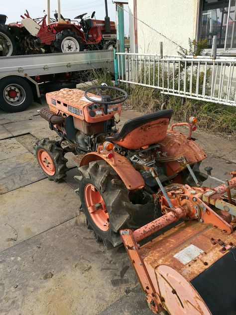 KUBOTA B6001D 23826 used compact tractor |KHS japan KUBOTA B6001D 23826 Japanese used compact tractor for sale Compact Tractors For Sale, Garden Tractors For Sale, Used Farm Tractors, Homemade Tractor, Big Tractors, Lawn Tractors, Tractors For Sale, Kubota Tractors, Compact Tractors