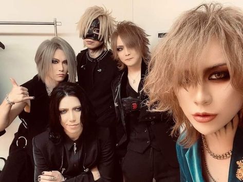 The Gazette Band, Ruki The Gazette, Goth Boy, Japanese Rock, The Gazette, Other Outfits, Music Genres, Visual Kei, Rest In Peace