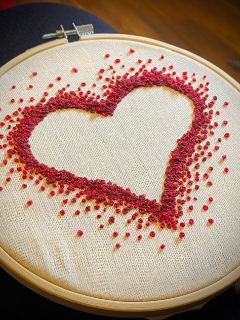 Heart Embroidery Designs, French Knot Embroidery Designs, Heart Embroidery On Tshirt, Heart Embroidery Patterns, Embroidery Heart, Heart Embroidery, Small Heart Embroidery Tutorial, Heart Embordery, Red Heart Embroidery