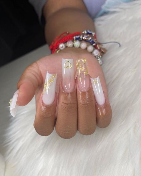 Gold Nails Prom, Nails With Gold Flakes, White Nails With Gold, Gold Acrylic Nails, Daily Nails, Gold Nail Designs, Black Acrylic Nails, Blue Acrylic Nails, White Acrylic Nails