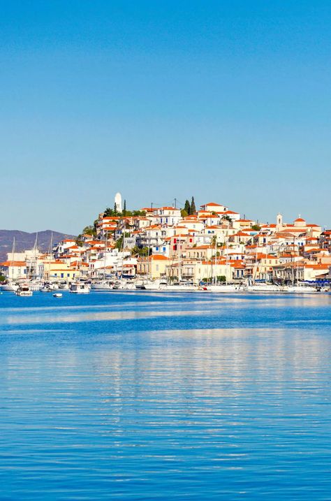 Poros Greece - Poros Travel Guide 2022 | Greeka Poros Greece, Seaside Hotel, Santorini Hotels, Mykonos Town, Greece Travel Guide, Sailing Trips, Going On Holiday, Tourist Places, Best Beaches