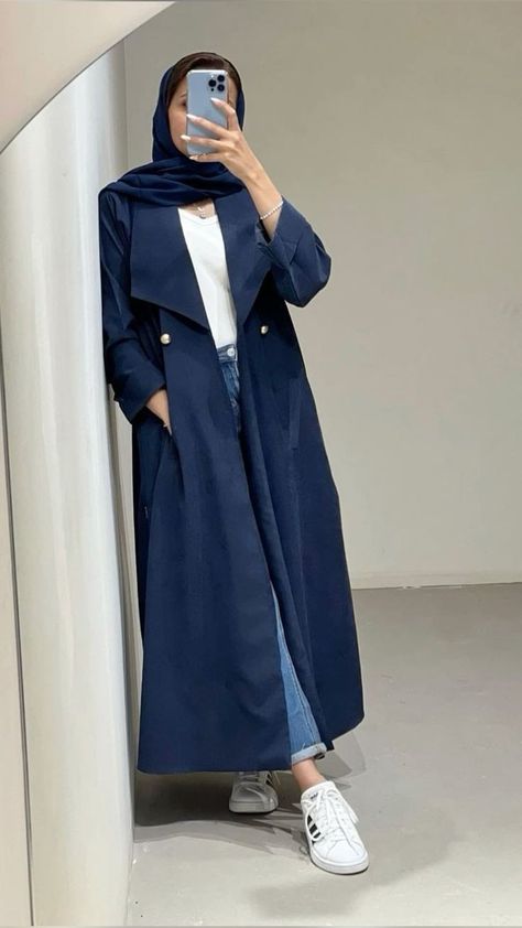 Trench Abaya, Abaya Blazer, Blazer Abaya, Stylish Abaya, Abaya Designs Latest, Abaya Outfit, Stile Hijab, Best Winter Outfits, Latest Dress Design