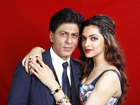 There are reports that Shah Rukh Khan and Deepika Padukone will be seen together for the fourth time in Aanand L Rai’s next. Srk Deepika, India Actor, Srk Movies, Chennai Express, Deepika Padukone Style, Indian Men Fashion, Bollywood Couples, Sushant Singh, Shah Rukh Khan