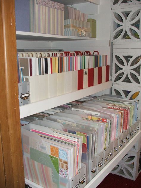 Michaels Simply Tidy Craft Room, Scrapbooking Paper Storage, Paper Storage 12x12, Paper Storage Ideas, Scrapbook Paper Organization, Scrapbooking Accessories, Scrapbook Room Organization, Rangement Art, Cricut Studio