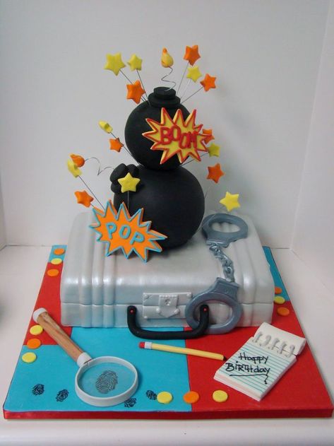 Detective Cake, Spy Cake, Spy Birthday Party, Birthday Party Ideas For Boys, Secret Agent Party, Spy Birthday Parties, Detective Party, James Bond Theme, Spy Party