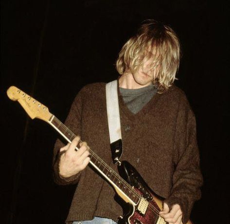 Kurt Cobain, Nirvana, Guitar