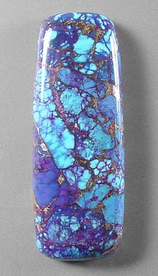 Mohave bronzed purple TURQUOISE designer cab! Silverhawk's designer gemstones. Pretty Rocks, Purple Turquoise, Beautiful Rocks, Mineral Stone, Our Solar System, Minerals And Gemstones, Rocks And Gems, Precious Gems, Gems And Minerals