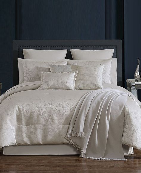 Gray And Cream Bedroom, Queen Bed Comforter Set, Ivory Bedding, Luxury Comforter Sets, Bedroom Comforter Sets, Cotton Comforter Set, Hotel Collection Bedding, Bedroom Stuff, King Size Comforters