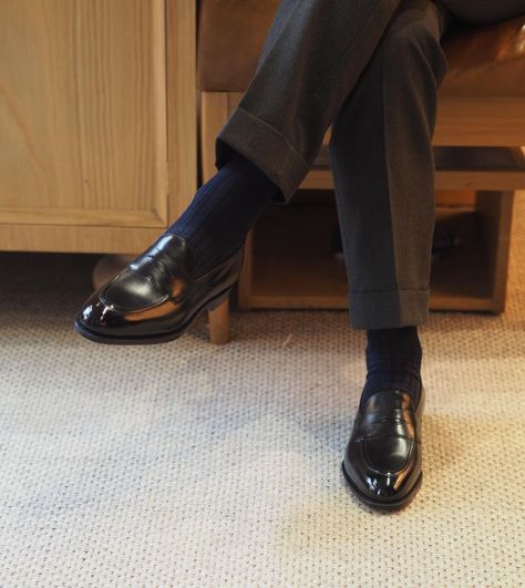 DOUBLE MONK on Instagram: “Edward Green Piccadilly in black calf. Sharp. #edwardgreen #doublemonk” Shoe Reference, Edward Green, Sneakers Art, Sneaker Art, Mens Footwear, Good Fashion, Men's Socks, Black Leather Shoes, Men Looks