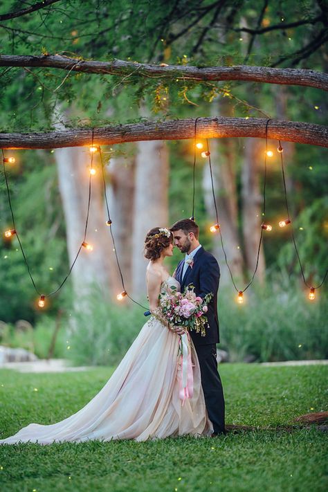 Whimsical wedding backdrop with bistro lights | Christina Carroll Photography Midsummer Nights Dream Wedding, Bangla Quotes, Foto Tips, Fall Wedding Colors, Winery Wedding, Stage Decorations, Whimsical Wedding, Wedding Checklist, Wedding Stage