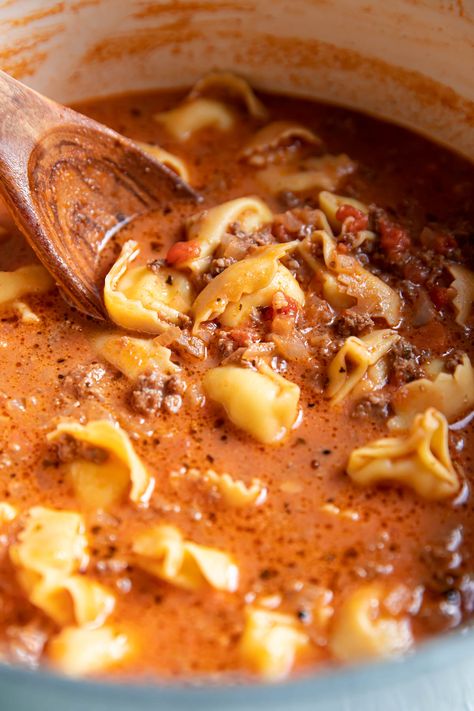 Creamy Lasagna, Cheese Tortellini Soup, Cheesy Tortellini, Tortellini Recipes, Tortellini Pasta, Lasagna Soup, Tortellini Soup, Cheese Tortellini, Soup Dinner