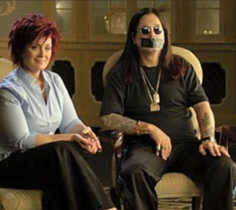 Funny Ozzy Osbourne, Ozzy Osbourne Iconic Outfits, Ozzy Osbourne Funny, Ozzy Osbourne And Sharon, Ozzy Osbourne Quotes, Sharon And Ozzy, Ozzy And Sharon Osbourne, Ozzy And Sharon, Ozzy Osbourne Black Sabbath