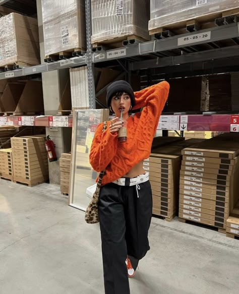 Dickies Pants Outfits Aesthetic, Dickies Outfit Women, Dickies 874 Outfit, Dickies Pants Outfits Women, Dickies Outfit, Dickies Style, Orange Fits, Fits Aesthetic, Dickies Women