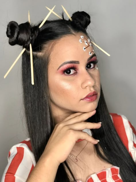 Ninja Hairstyles Halloween, Asian Halloween Ideas, Ninja Makeup, Ninja Halloween, Girl Halloween Makeup, Geisha Makeup, Geisha Hair, Asian Party, Japanese Costume