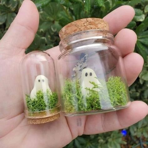 Pet Ghost In A Jar, Ghost In A Jar, Pet Ghost, The Bell Jar, Fall Diy, In A Jar, Collectible Dolls, Terrarium, Fall Decor