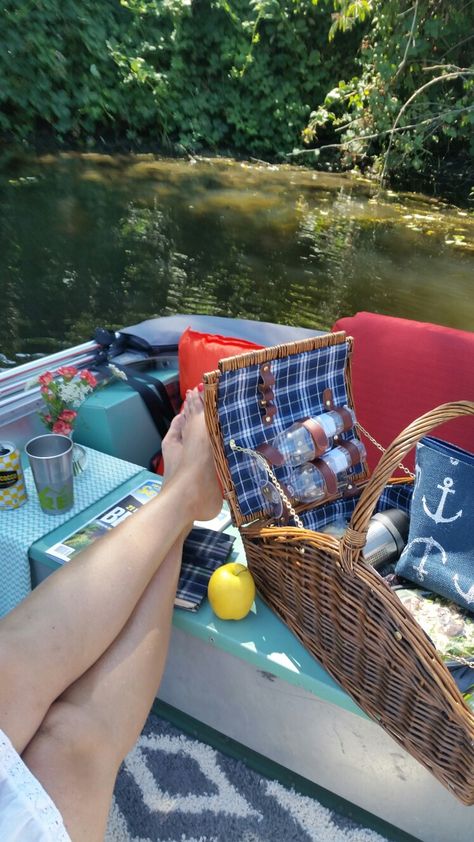 Row boat picnic Boat Picnic, Float Therapy, Rowing Boat, Row Boats, Picnic Time, Modern Baths, Row Boat, Rowing, Nantucket