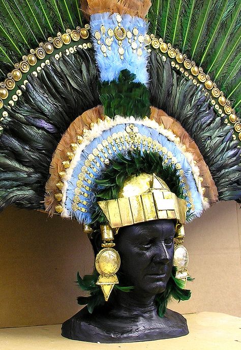 Royal Headdress Aztec Headdress, Aztec Costume, Aztec Clothing, Aztec Tattoo Designs, Aztec Tattoo, Aztec Warrior, Film And Tv, Indigenous Americans, Aztec Art