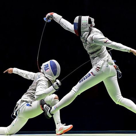 Fencer Poses Reference, Fencing Poses, Gesture Drawing Poses, Fencing Sport, Action Pose Reference, Figure Reference, Gesture Drawing, Human Poses Reference, Figure Poses