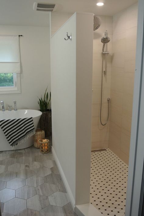 Shower Makeover Before And After, Open Shower No Door, Stand Up Shower Without Glass Door, Ceramic Floor Bathroom, Non Glass Shower Doors, 2 Wall Shower Ideas, Open Shower Design, Walk In Shower No Door Tile, Walk In Shower No Door No Glass Small Bathrooms