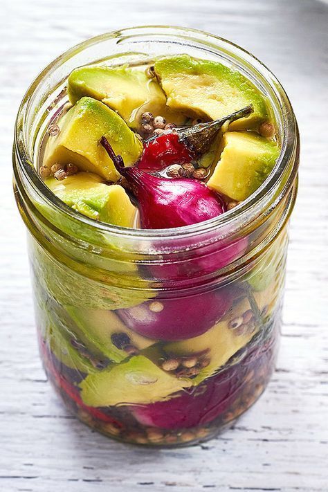 Healthy Avocado Pickled Avocado, Pickled Avocado Recipe, Easy Dill Pickle Recipe, Salad Smoothie, Healthy Dressings, Pickled Vegetables Recipe, Avocado Recipes Healthy, Pickle Recipes, Avocado Brownies