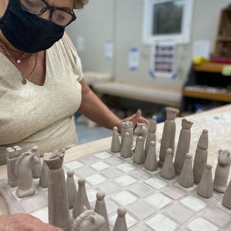 Clay Board Game, Chess Pottery, Clay Chess Pieces Diy, Clay Chess Set, Chess Ceramic, Custom Chess Pieces Clay, Clay Chess Pieces, Clay Chess, Chess Ceramic Handmade