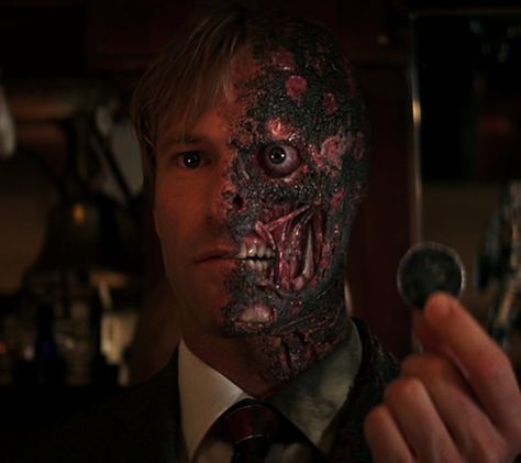 Rachel Dawes, Two Face Batman, Aaron Eckhart, Comic Book Villains, Batman Tattoo, Harvey Dent, The Dark Knight Trilogy, Foto Top, Batman Dark