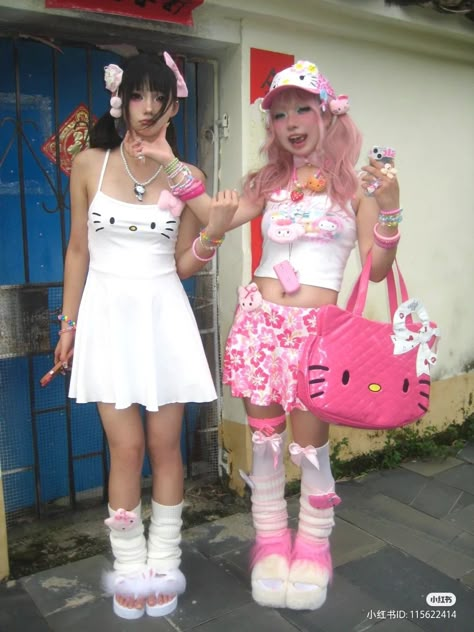 Gal Outfits Japan, Garyu Aesthetic Outfits, Gyaru Simple Outfit, Kawaii Outfits Summer, Gyrua Fashion, Modest Gyaru, Summer Gyaru Outfits, Gyaru Summer Outfits, Plus Size Gyaru