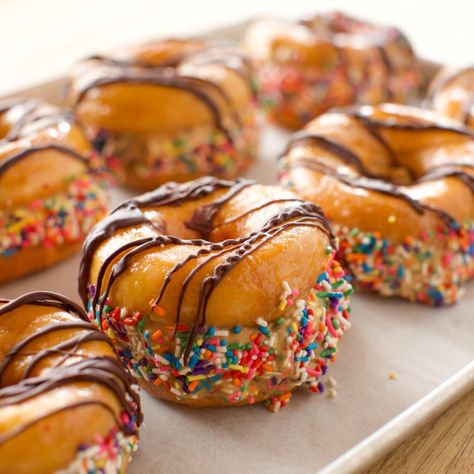 Donut Ice Cream Sandwiches By Ree Drummond Super Bowl Sweets, Tartiflette Recipe, Ree Drummond Recipes, Homemade Ice Cream Sandwiches, Ice Cream Sandwiches Recipe, Donut Ice Cream, Chick Fil A Sauce, Salted Caramel Ice Cream, Best Sweets