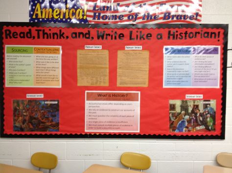 My Read, Think, and Write like a historian bulletin board.  Our theme for the year! Classroom Decorations Bulletin Boards, History Graphic Organizers, History Classroom Decorations, American History Classroom, Family History Quotes, Historical Thinking, 7th Grade Social Studies, Waiting You, Classroom Goals