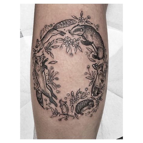 I’m OBSESSED with this little woodland animal wreath!! Thank you Helen for your trust with this, it looks sooo cute! And thank you for my… Illustrative Nature Tattoo, Woodland Animal Tattoo, Forest Animal Tattoo, Forest Fairy Tattoo, Woodland Tattoos, Eclectic Tattoo, Woodland Tattoo, Mother Earth Tattoo, Wilderness Tattoo