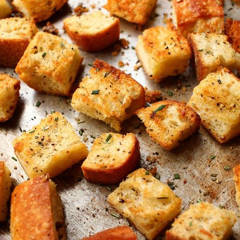 Crouton Recipe, How To Make Croutons, Crouton Recipes, Croutons Homemade, Stale Bread, Fall Soups, Fresh Bread, Basic Recipes, Croutons