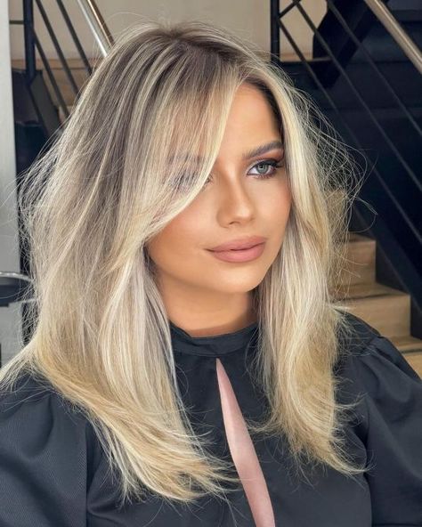 Square Face and Wispy Blonde Hairstyle Haircut For Square Face, Long Layered Cuts, Long Shiny Hair, Square Face Hairstyles, Hairstyles 2024, Hair Adviser, Best Haircuts, Face Shape Hairstyles, Square Face Shape