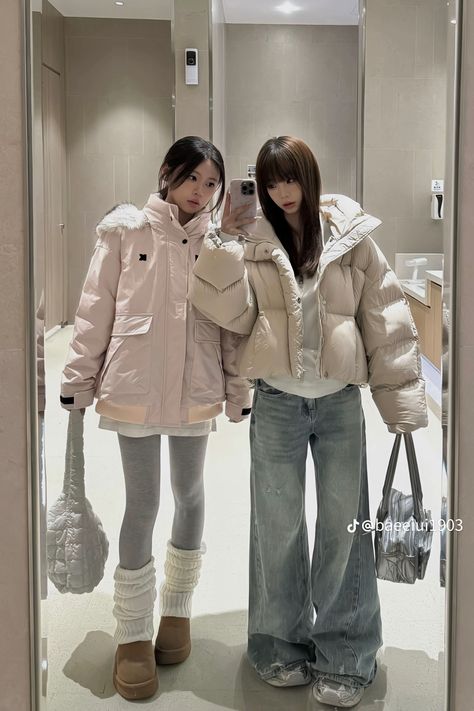 Korea Winter Outfit Korean Style, Winter Cute Outfits Korean, Aesthetic Winter Outfits Korean, Cute Winter Outfits Korean, Winter Outfits Asian, Korean Style Winter Outfits, Asian Winter Outfits, Winter Korean Outfits, Winter Outfit For School