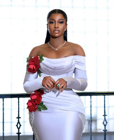 BellaNaija Style | A belle with a fabulous bod! Silver satin looks so stunning on @lillyafe. Dress| @magneticelegance Makeup| @makeupbyshakara Hair|… | Instagram White Gown Dress, Ready For A Relationship, Glamour Photo Shoot, Glam Wedding Dress, African Party Dresses, White Evening Gowns, Chic Dress Classy, Exquisite Gowns, Wedding Court