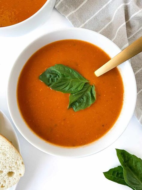 Easy 10-Minute Creamy Tomato Soup | Foodtalk Soup With Marinara Sauce, Thick Tomato Soup, Vegetable Beef Soup Instant Pot, Beef Soup Instant Pot, Vegetable Beef Soup Recipes, Instant Pot Vegetable Beef Soup, Stew Beef Chili, Soup Recipes Homemade, Creamy Tomato Soup Recipe