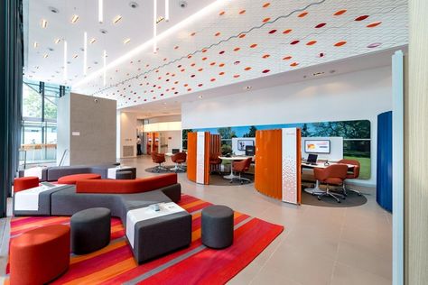 14 Stunning Branch Designs From Banks Around The World Bank Interior Design, Bank Design, Bank Branch, Retail Banking, Branch Design, Waiting Area, Hall Design, Client Experience, Credit Union