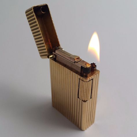 SUPER RARE St. Dupont 18K solid gold petrol wick lighter 1943 / 1944 St Dupont Lighter, Lighter Aesthetic, Dupont Lighter, Vintage Lighter, St Dupont, Cool Lighters, Popular Tattoos, Vintage Lighting, Cigars