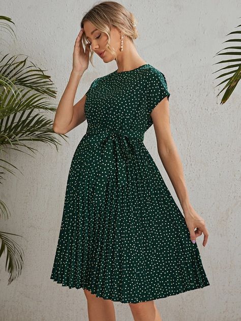 SHEIN Maternity Self Belted Polka Dot Pleated Dress | SHEIN USA Maternity Office Wear, Casual Maternity Outfits, Navy Maternity Dress, Cute Maternity Dresses, Maternity Work Clothes, Maternity Clothes Summer, Shein Maternity, Maternity Dresses Summer, Preggo Fashion