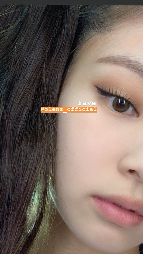 Jennie Instagram, Korean Makeup Look, Korean Eye Makeup, Makeup Looks Tutorial, Diy Beauty Hacks, Asian Makeup, Makeup Eyeliner, Cute Makeup, Aesthetic Makeup