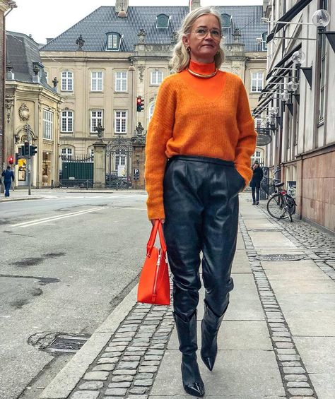 Jeans And Ankle Boots, Leather Trousers Outfit, Styling Hacks, Fashion Week Schedule, Saint Laurent Boots, Leather Knee Boots, Orange Outfit, Zara Outfit, Slip Skirts