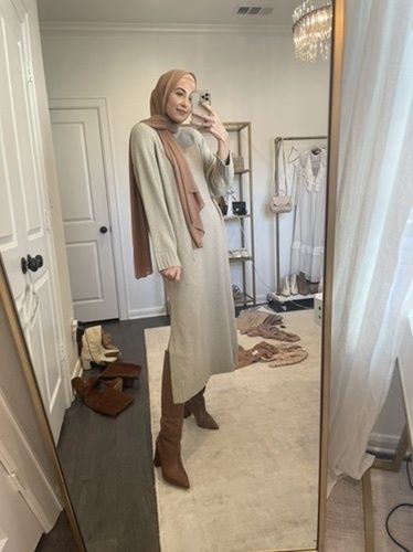 Knee High Boots Modest Outfit, Long Boots Outfit Hijab, Knee High Boots Outfit Hijab, Hijab Boots Outfit, Long Dress With Boots, Steve Madden Knee High Boots, Long Boots Outfit, Tall Boots Outfit, Knitted Long Dress